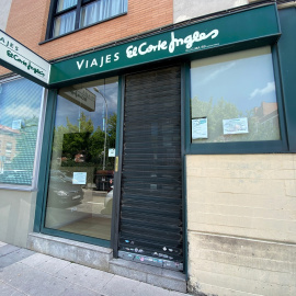 Entrada de un local de Viajes El Corte Inglés en Madrid. E.P./Eduardo Parra