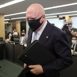 27/5/21 El comisario jubilado José Manuel Villarejo a su llegada a la Comisión de Investigación del Congreso para ser interrogado sobre la utilización de medios de Interior para favorecer al PP y anular pruebas en casos de corrupción, el 27 de mayo d