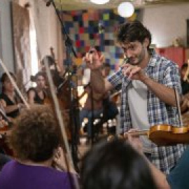 'El libro de las soluciones', la demencial aventura de un cineasta independiente