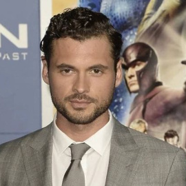 Adan Canto, el actor que interpretó al muntante Sunspot en X-Men: días futuros.