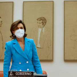 12/05/2021.- La vicepresidenta primera del Gobierno y ministra de la Presidencia, Relaciones con las Cortes y Memoria Democrática, Carmen Calvo, antes de comparecer en la Comisión Constitucional del Congreso. EFE/Mariscal