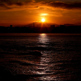 Amanece en San Sebastián.