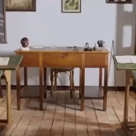 Recorte del vídeo promocionado por el Gobierno de Aragón, de PP y Vox, sobre un aula franquista en el medio rural.