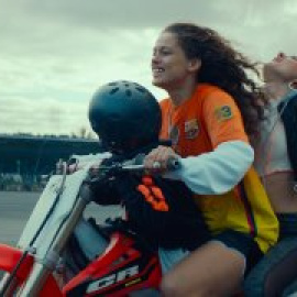 Lola Quivoron se infiltra con 'Rodeo' en el mundo del tradicionalmente masculino cine de acción