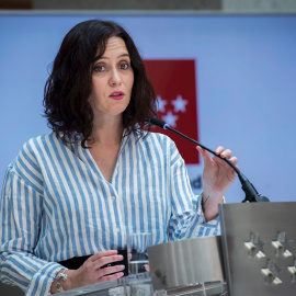 La presidenta en funciones de la Comunidad de Madrid, Isabel Díaz Ayuso, en rueda de prensa tras la reunión del Consejo de Gobierno, ete miércoles en la Real Casa de Correos.