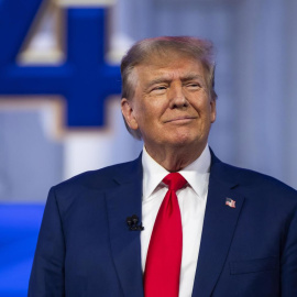 El expresidente estadounidense Donald Trump antes de participar en un foro en Des Moines, Iowa, Estados Unidos, a 11/1/2024