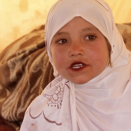 La pequeña Parwana, vendida por su padre en Afganistán.