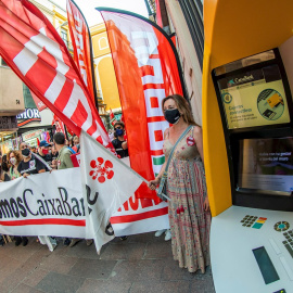 Manifestación en Sevilla para rechazar el ERE que pretende imponer la dirección de CaixaBank.