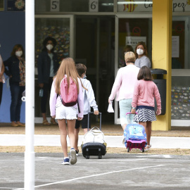 Cantabria cierra una nueva aula y pone en cuarentena a dos alumnos