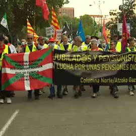 Pensionistas de toda España se manifiestan en Madrid por unas pensiones "justas y suficientes"