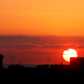 Vista general del amanecer en el cielo del País Valencià.