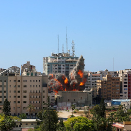 Momento del derrumbe del edificio.