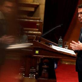 20/05/2021.-El candidato de ERC a la presidencia de la Generalitat, Pere Aragonès, interviene durante la primera jornada del debate de su investidura, esta tarde en el Parlamento de Cataluña. EFE/Alberto Estévez