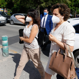 Fotografía de archivo de Juana Rivas acudiendo al Centro de Inserción Social Matilde Cantos en Granada capital acompañada de sus abogados.