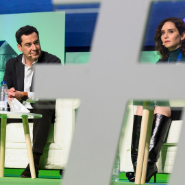 19/11/2021 Juan Manuel Moreno Bonilla e Isabel Díaz Ayuso, durante el 16 Congreso Autonómico del PP andaluz en Granada