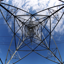 23/10/2021 La luz escalará hasta los 213,29 euros/MWh este domingo, el más caro de la historia