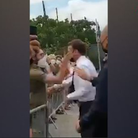 Macron, abofeteado durante un acto en el sureste de Francia