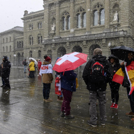 Protestas en Berna por la aprobación del pasaporte covid.