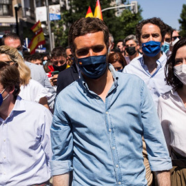 El alcalde de Madrid, José Luis Martínez-Almeida; el presidente del Partido Popular, Pablo Casado y la presidenta de la Comunidad de Madrid en funciones, Isabel Díaz Ayuso, participan en la concentración contra la concesión de los indultos a los pres