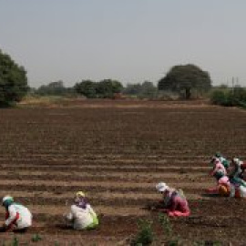 Millones de mujeres y personas sin techo, marginados en las elecciones de la India