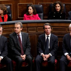 Los expresidentes del Gobierno Mariano Rajoy, José Luis Rodríguez Zapatero, José María Aznar, y Felipe González, durante el acto de conmemoración del cuarenta aniversario de la Constitución.