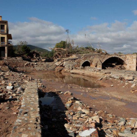 Aspecto de una casa afectada por el temporal en Montblanc (Tarragona). (JAUME SELLART | EFE)