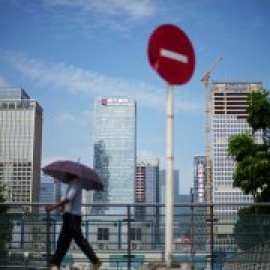 Evergrande anuncia un grupo control de riesgo ante su elevada deuda mientras Kaisa se suma a la crisis inmobiliaria china