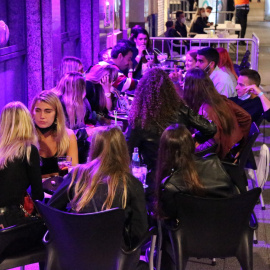 Terrassa d'un bar musical de Sitges en la prova pilot del 21 de maig.