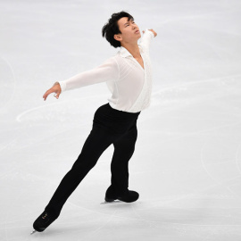 Denis Ten, en un campeonato en Moscú en 2017. Yuri KADOBNOV / AFP