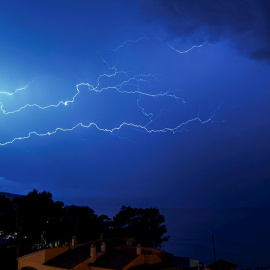 Rayos sobre la localidad de Andratx, en Mallorca