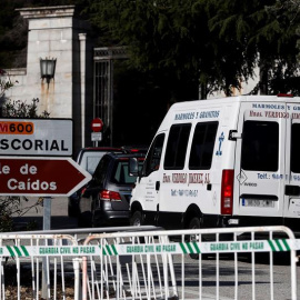 21/10/2019.- La entrada al Valle de los Caídos, en San Lorenzo del Escorial, (Madrid) de donde El dictador español Francisco Franco será exhumado y trasladado el jueves 24 de octubre. EFE/ Mariscal