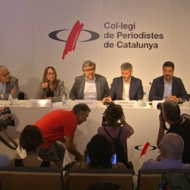Els advocats dels dirigents independentistes presos, en roda de premsa conjunta aquest divendres al Col·legi de Periodistes de Cataluya. / CCMA.