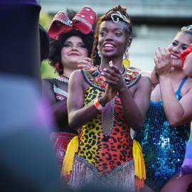 Imagen de archivo de varias asistentes a la lectura del pregón del Orgullo de Madrid 2024