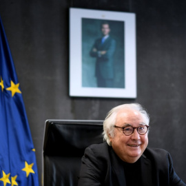 El ministro de Universidades, Manuel Castells, durante la entrevista con 'Público'.