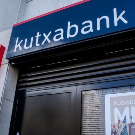 Fotografía de archivo de una sucursal del banco Kutxabank - EUROPA PRESS
