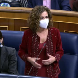 Montero a Espinosa de los Monteros: "La obligación de cualquier ciudadano es pagar, no como hace usted"