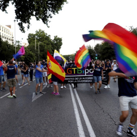 Un momento de la marcha del Orgullo LGTBI que ha recorrido hoy sábado las calles de Madrid.