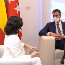 Ayuso le dice a Sánchez que España está secuestrada por quienes la odian