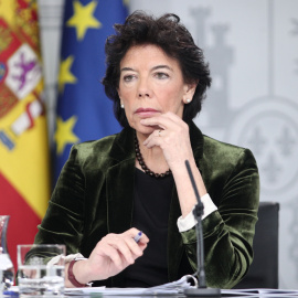 La portavoz del Gobierno en funciones, Isabel Celaá, ha sido la encargada de anunciar esta medida. / Europa Press