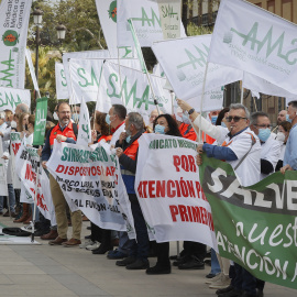 (28/03/2022) Concentración de sanitarios de atención primaria en Sevilla el pasado lunes.