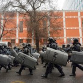 ONG denuncian la represión en Kazajistán y la violencia contra manifestantes y periodistas