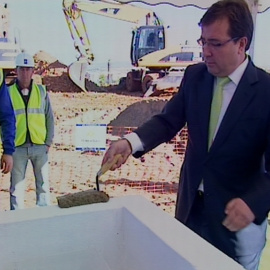 Vara inicia Centro de Recuperación Neurológica