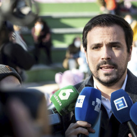 Garzón lamenta el "estilo" de Page, le recuerda su moratoria a las macrogranjas y vincula el "bulo" al lobby cárnico