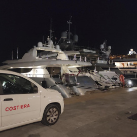 Imagen del yate de lujo "New Vogue", valorado en unos 3,3 millones de euros, confiscado en el marco de las sanciones decretadas por la Unión Europea contra oligarcas rusos por la invasión de Ucrania anoche.