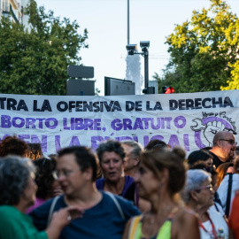 Decenas de personas marchan en la manifestación por el Día de Acción Global por la despenalización del aborto. Imagen de archivo.