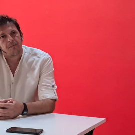 Manu Castro: "Madrid es una comunidad rica donde la derecha campa a sus anchas desde hace muchísimos años"