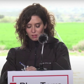 Ayuso insiste en la legalidad del contrato vinculado a su hermano e ironiza con que "falta la ONU" por pronunciarse