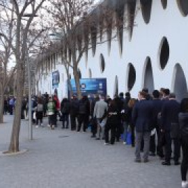Els MWC recupera sensacions oblidades: hi tornen el bullici i les protestes