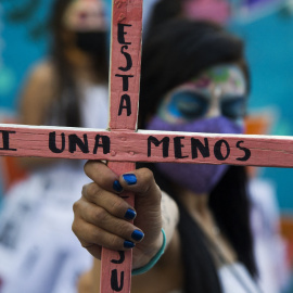 12/4/22-Una mujer durante una manifestación feminista en Ciudad de México, a 25 de noviembre de 2021.