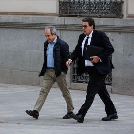 19/04/2022-El que fuera alcalde de Boadilla del Monte Arturo González Panero 'El Albondiguilla' y su abogado Gustavo Galán a su llegada a la Audiencia Nacional para conocer si ingresa en la cárcel en el marco de la trama Gürtel, a 19 de abril, en Madr